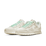 Nike Air Pegasus 83 Premium Vintage Sail Angle 2