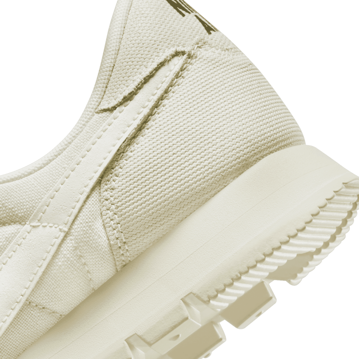 Nike Air Pegasus 83 Premium Vintage Sail Angle 5