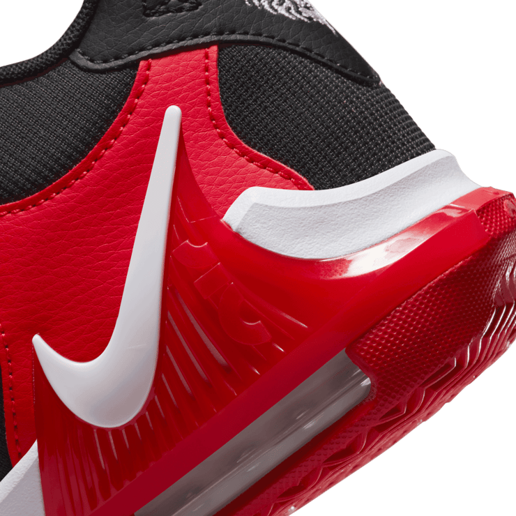 Nike LeBron Witness 7 GS 'Bred' Angle 5