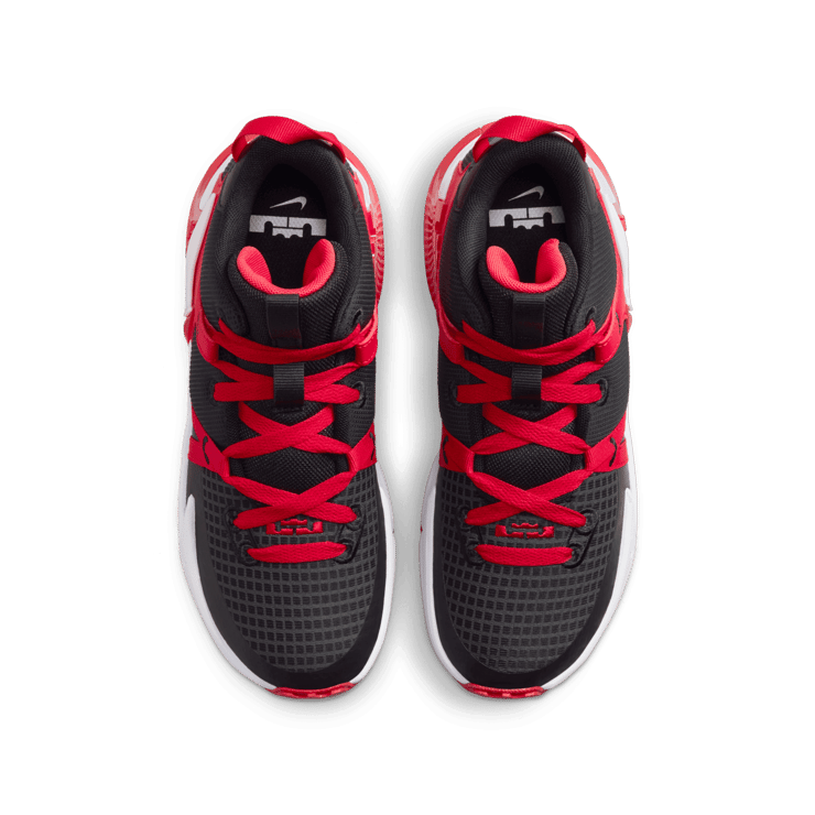 Nike LeBron Witness 7 GS 'Bred' Angle 1