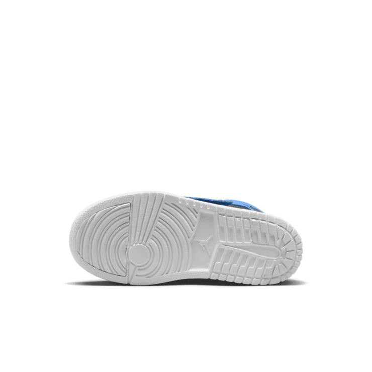 Sky Jordan 1 Little Kids' Angle 0