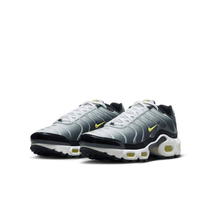 Nike Air Max Plus GS 'Black Bright Cactus' Angle 2