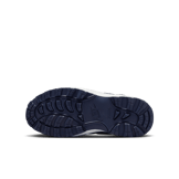 Nike Manoa LTR Big Kids' Boots Angle 0