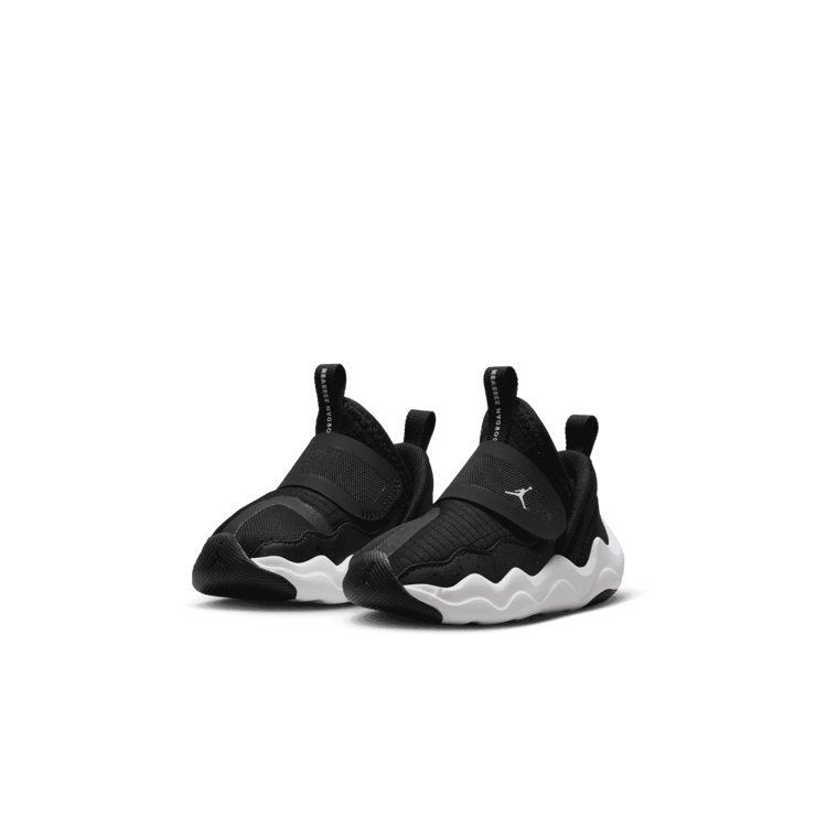 Air Jordan 23/7 TD 'Black White' Angle 2