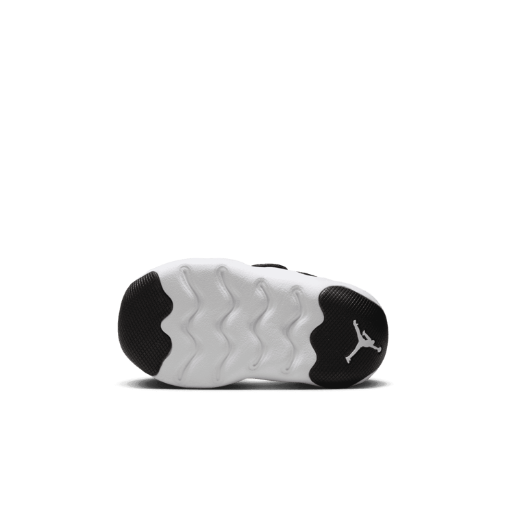 Air Jordan 23/7 TD 'Black White' Angle 0