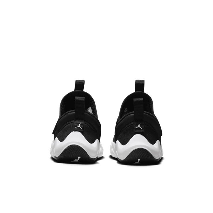 Air Jordan 23/7 TD 'Black White' Angle 3