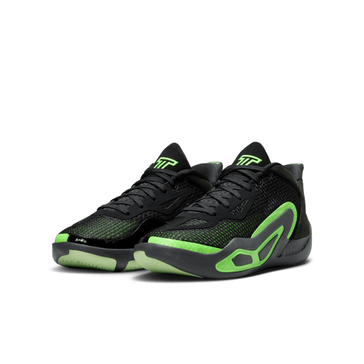 Nike Jordan Tatum 1 GS 'Black Green Strike' Angle 2