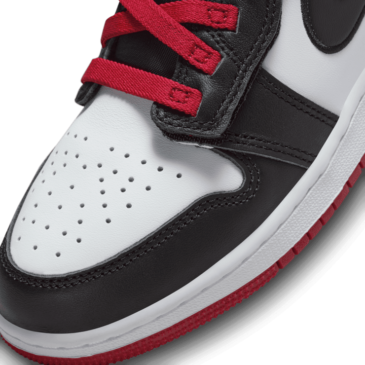 Air Jordan 1 High FlyEase GS 'Gym Red Black Toe' Angle 4