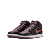 Air Jordan 1 Mid SE GS 'Black Sky J Mauve' Angle 2