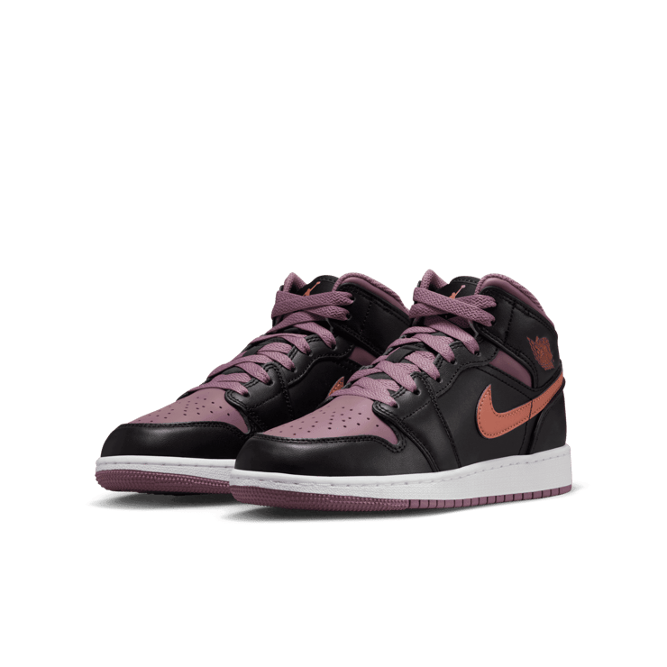 Air Jordan 1 Mid SE GS 'Black Sky J Mauve' Angle 2