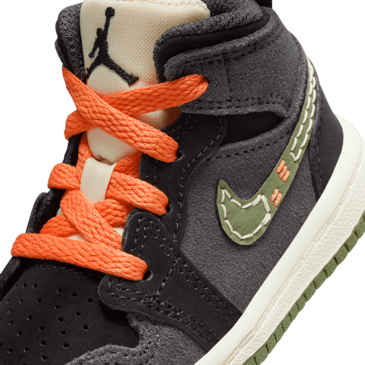 Air Jordan 1 Mid SE Craft TD 'Anthracite Light Olive' Angle 4