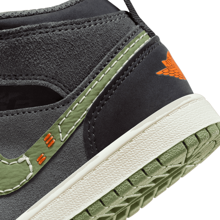 Air Jordan 1 Mid SE Craft PS 'Anthracite Light Olive' Angle 5