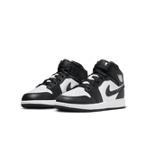 Air Jordan 1 Mid SE GS 'Panda Elephant' Angle 2