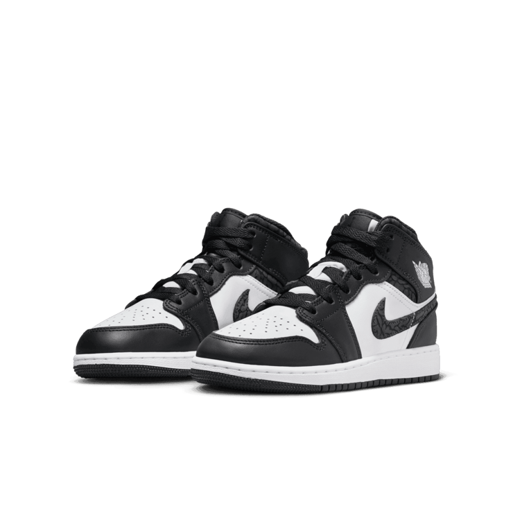 Air Jordan 1 Mid SE GS 'Panda Elephant' Angle 2