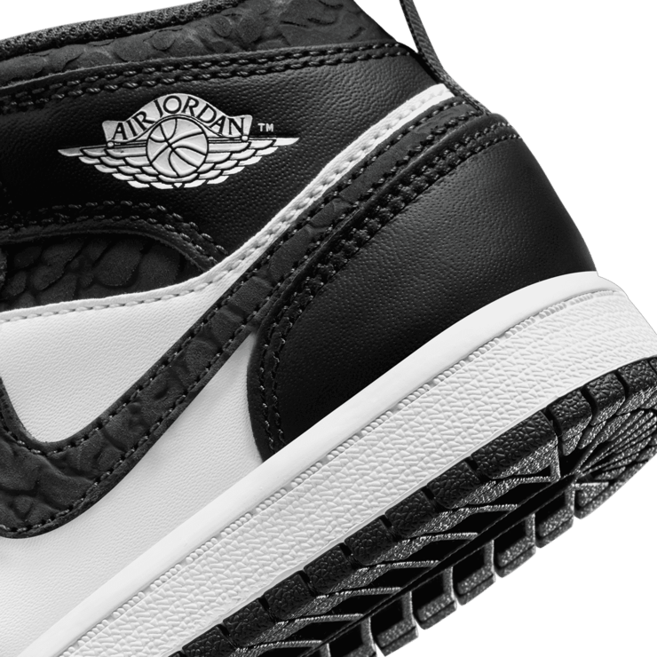 Air Jordan 1 Mid SE PS 'Panda Elephant' Angle 5