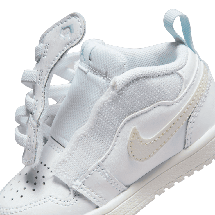 Jordan 1 Low Alt SE Baby/Toddler Angle 5