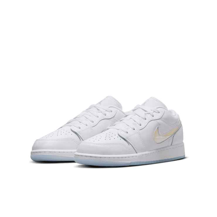 Air Jordan 1 Low SE GS 'Glitter Swoosh' Angle 2