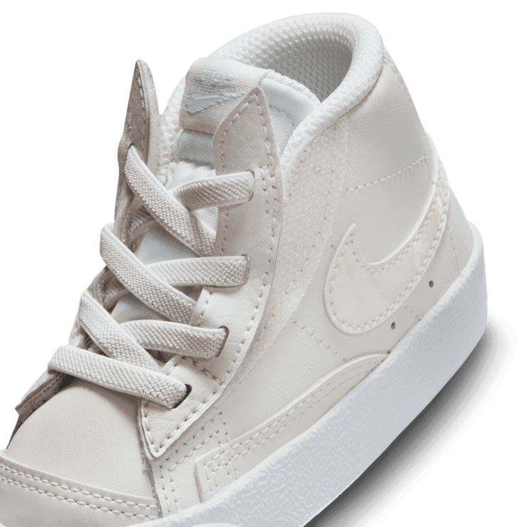 Nike Blazer Mid '77 Baby/Toddler Angle 2