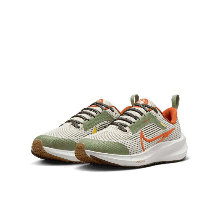 Nike Air Zoom Pegasus 40 GS 'Oil Green Campfire Orange' Angle 2