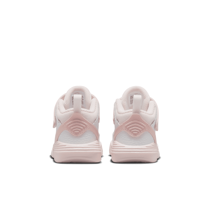 Jordan Max Aura 5 Baby/Toddler Angle 3