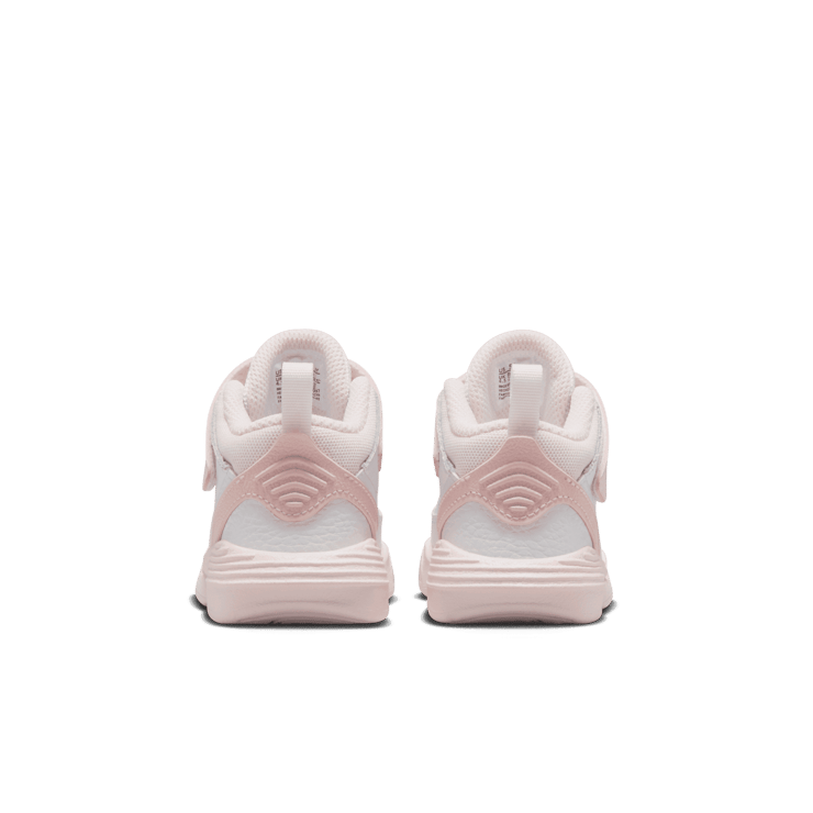 Jordan Max Aura 5 Baby/Toddler Angle 3