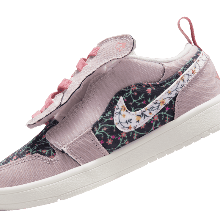 Jordan 1 Low Alt SE Little Kids' Angle 6