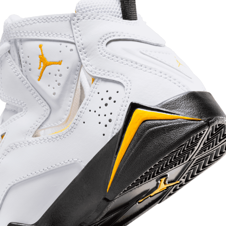 Jordan True Flight Big Kids' Angle 5