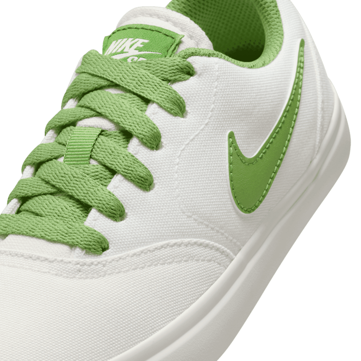 Nike SB Check Canvas SB GS 'Phantom Chlorophyll' Angle 1