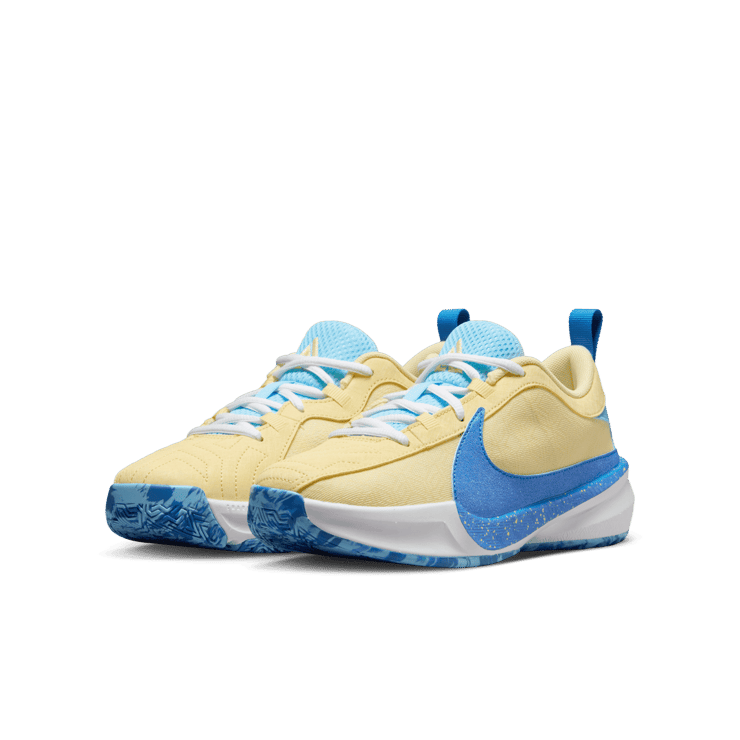 Nike Zoom Freak 5 GS 'Canary Yellow' Angle 2