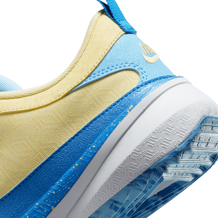 Nike Zoom Freak 5 GS 'Canary Yellow' Angle 5