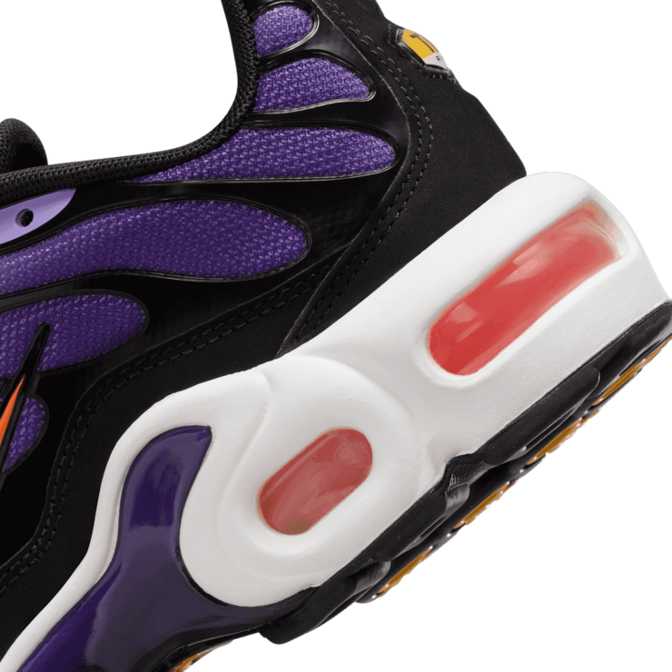 Nike Air Max Plus OG GS 'Voltage Purple' 2024 Angle 3