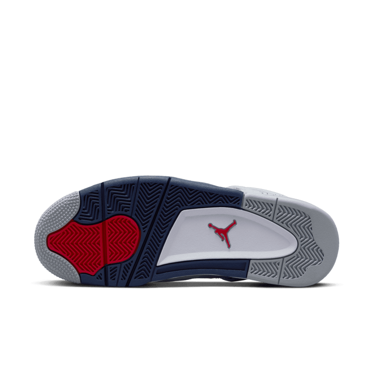 Air Jordan 4 Midnight Navy Angle 0