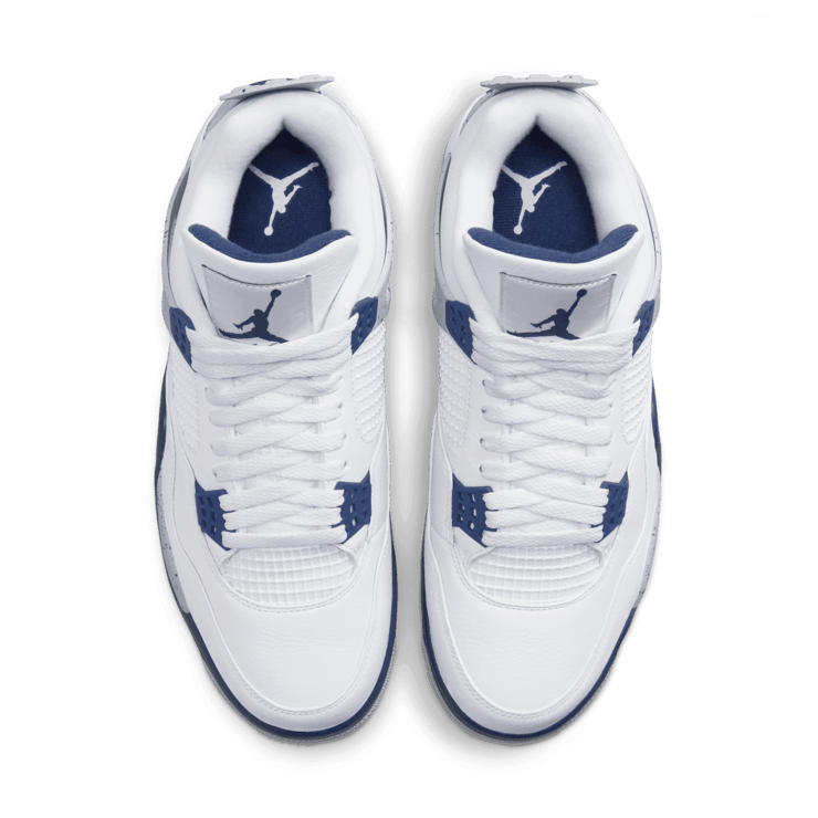 Air Jordan 4 Midnight Navy Angle 1