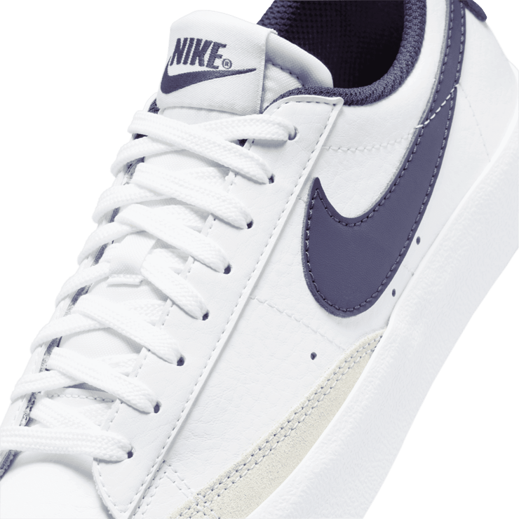 Nike Blazer Low '77 GS 'White Midnight Navy' Angle 4