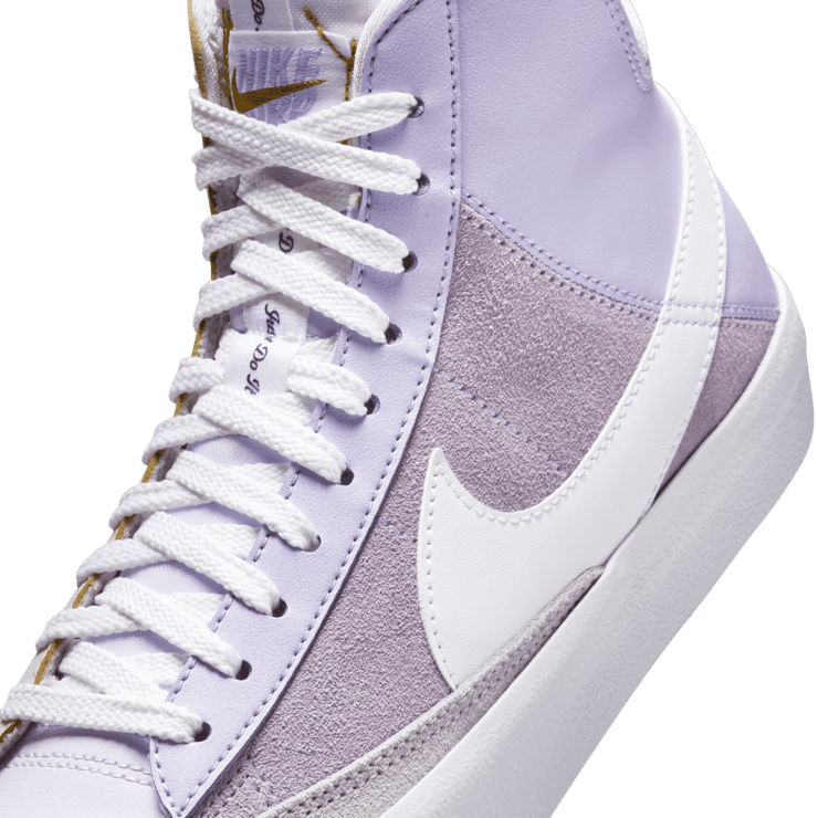 Nike Blazer Mid '77 SE GS 'Just Do It - Mismatched' Angle 4