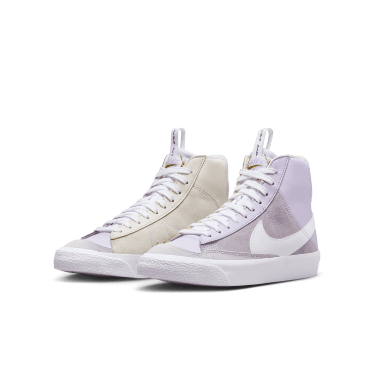 Nike Blazer Mid '77 SE GS 'Just Do It - Mismatched' Angle 2