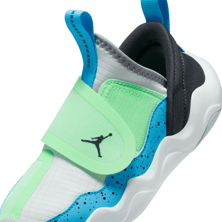 Air Jordan 23/7 Little Kids' Angle 4