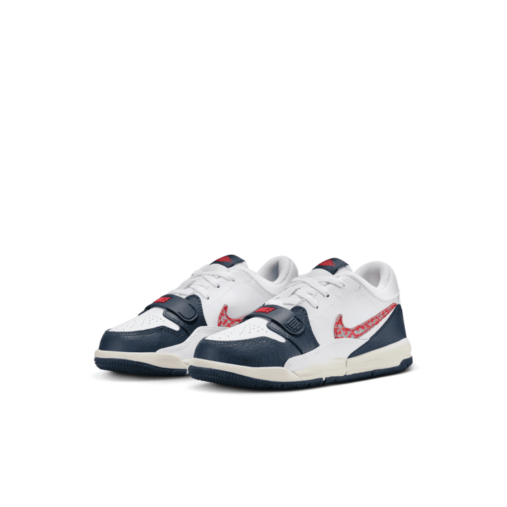 Air Jordan Legacy 312 Low Little Kids' Angle 2