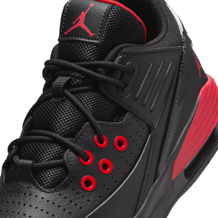 Jordan Max Aura 5 Big Kids' Angle 4