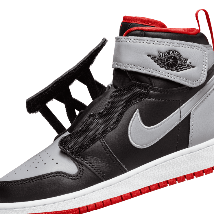 Air Jordan 1 Hi FlyEase Big Kids' Angle 6