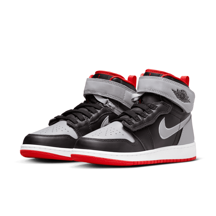 Air Jordan 1 Hi FlyEase Big Kids' Angle 2