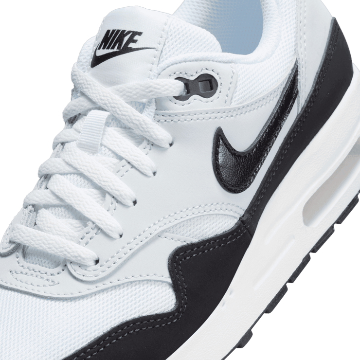 Nike Air Max 1 GS 'White Black' Angle 4