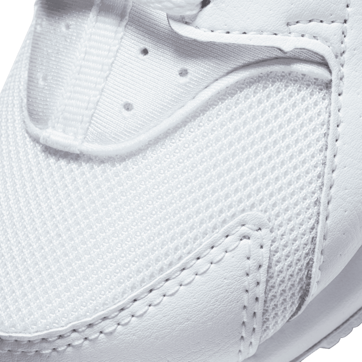 Nike Huarache Run PS 'White' Angle 4