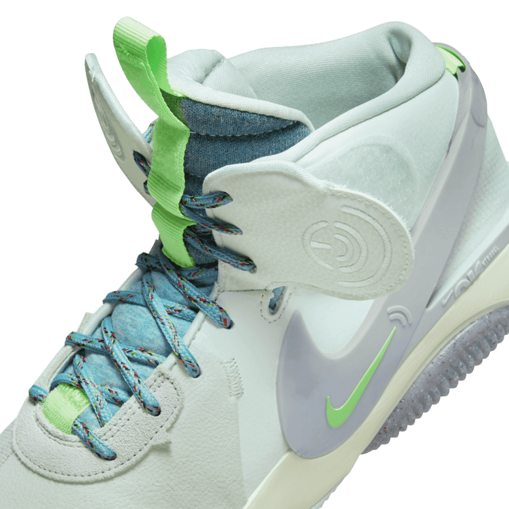 Nike Air Deldon Barely Green Angle 6