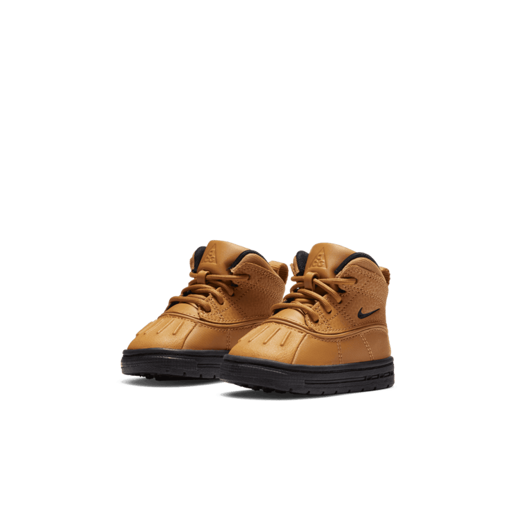 Nike Woodside 2 High ACG TD 'Wheat' Angle 2