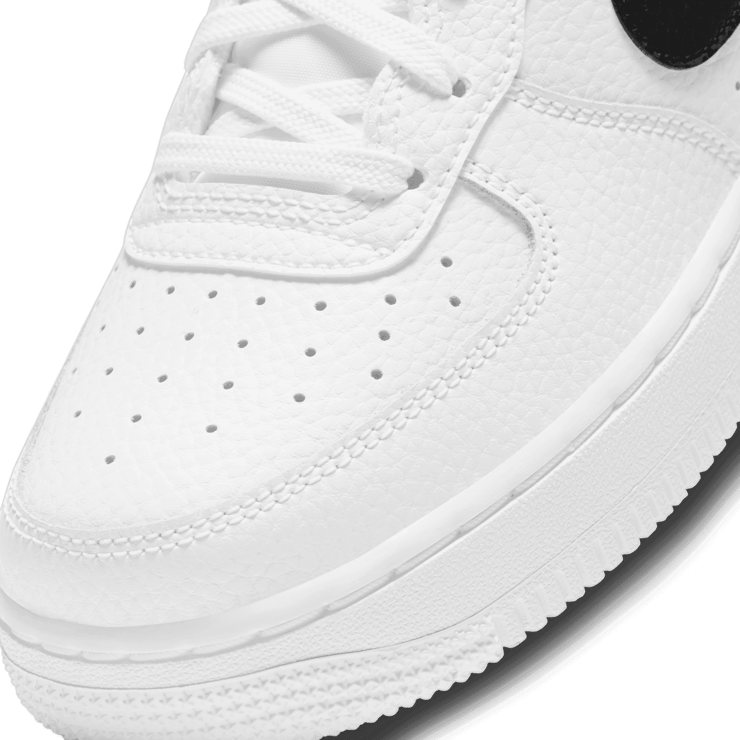 Nike Air Force 1 GS 'White Black' Angle 4