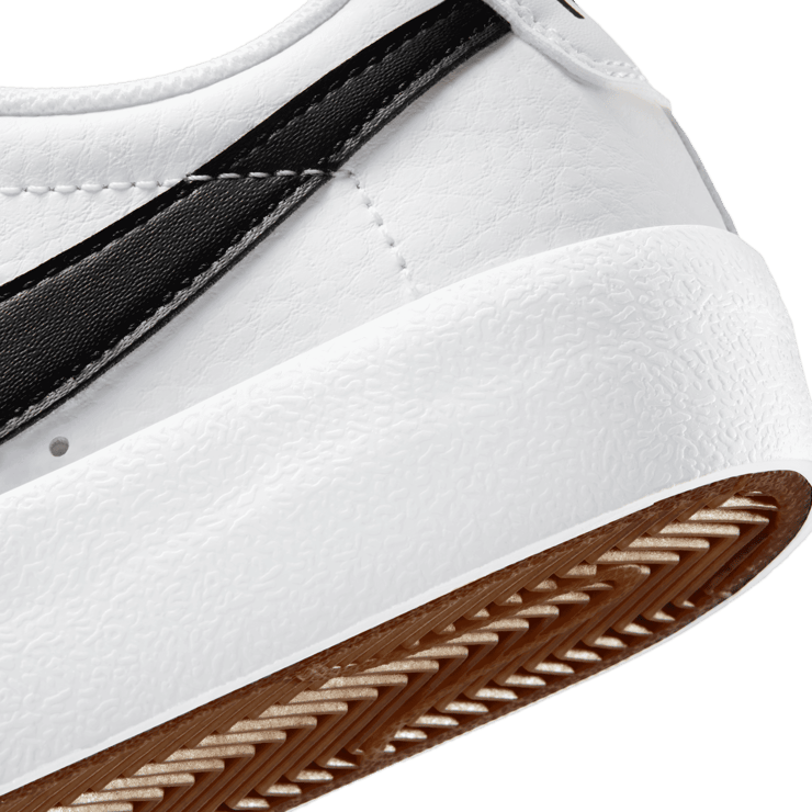 Nike Blazer Low '77 GS 'White Black' Angle 5