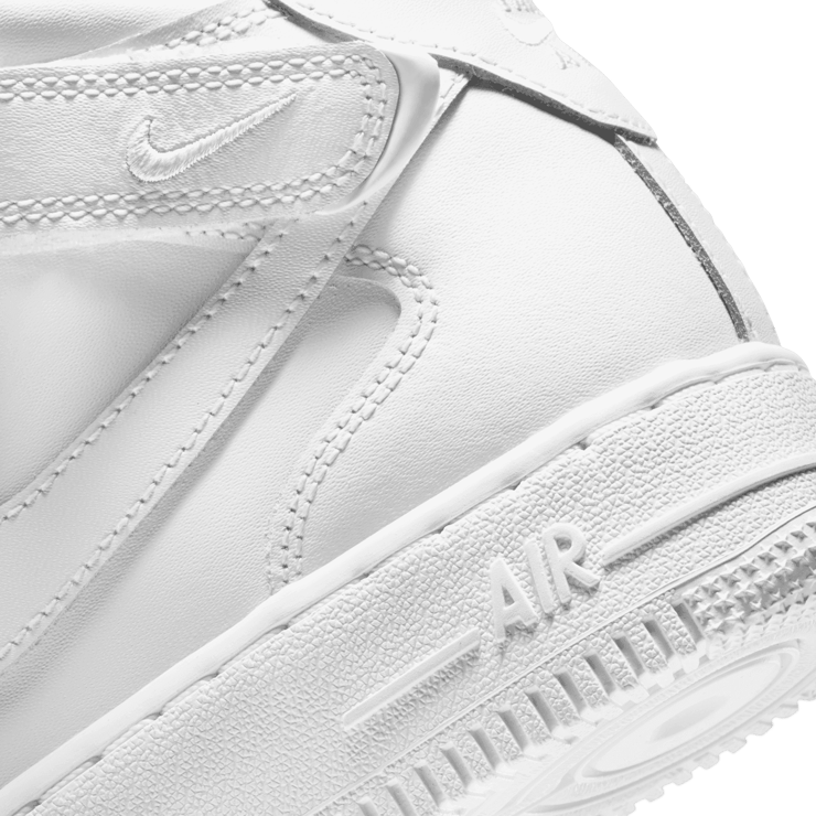 Nike Air Force 1 Mid LE GS 'Triple White' Angle 4