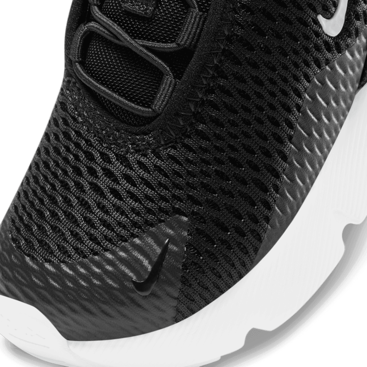 Nike Air Max 270 TD 'Black White' Angle 4