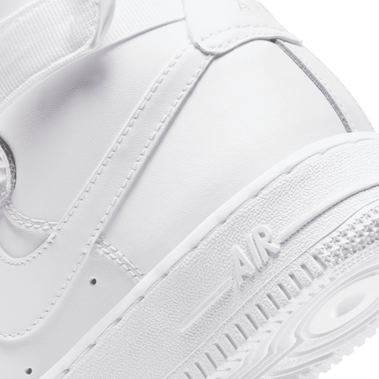 Nike Air Force 1 High LE GS 'Triple White' Angle 5
